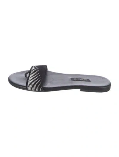 Pre-owned Newbark Leather Printed Slides In Black
