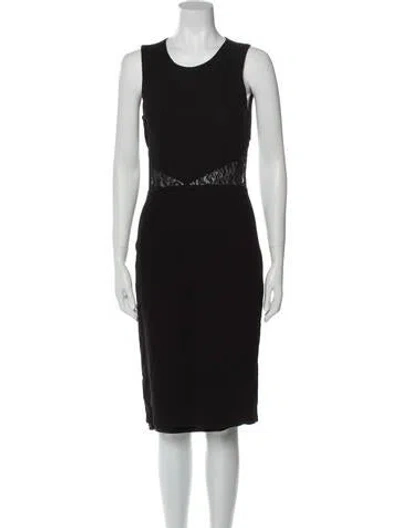 Pre-owned Nha Khanh Crew Neck Knee-length Dress In Black