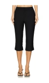 Nia Cruz Capri In Black In 黑色
