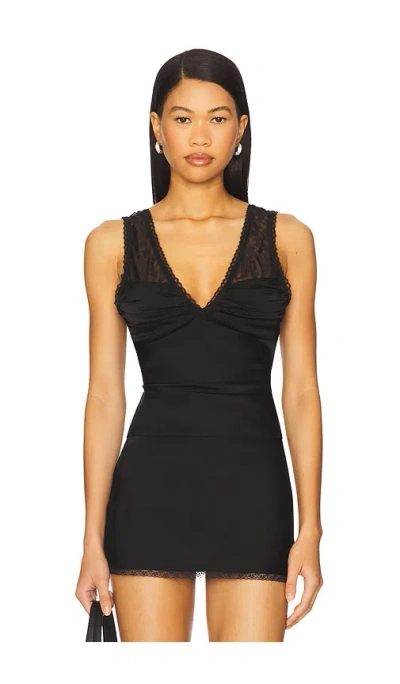 Nia Khadari Top In Black