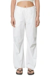 Nia Ludlow Cargo Pants In White