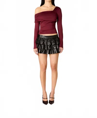 Nia Margo Off-shoulder Long Sleeve Slinky Top In Burgundy