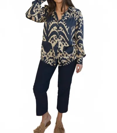 Nibi Cabo Shirt In Navy Ikat In Blue