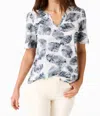 Nic + Zoe Falling Palms Split Neck Tee In Grey Multi In Grey