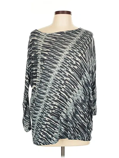 Pre-owned Nic + Zoe Long Sleeve Blouse In Gray