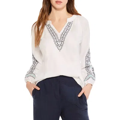 Nic + Zoe Nic+zoe Solstice Embroidered Cotton Blouse In White