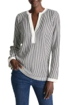 Nic + Zoe Nic+zoe Zigzag Split Neck Knit Top