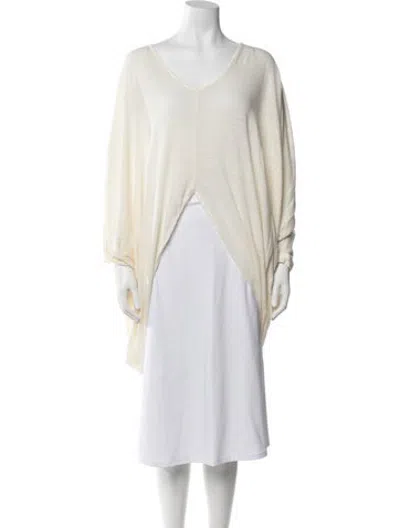 Pre-owned Nicholas K Linen V-neck Top In Neutrals