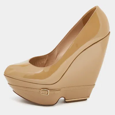 Nicholas Kirkwood Beige Patent Leather Wedge Platform Pumps In Animal Print