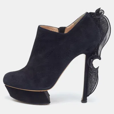 Nicholas Kirkwood Black Suede Ruffle Trimmed Platform Pumps In Blue