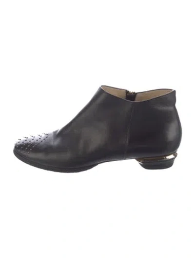 Pre-owned Nicholas Kirkwood Leather Studded Accents Chelsea Boots In Black/gold