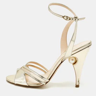 Nicholas Kirkwood Penelope Pearl In Gold