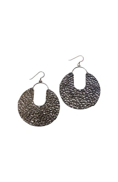 Nickel & Suede Leos Earrings In Black