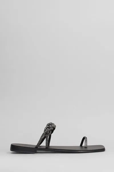 Nicolas Lainas Flats