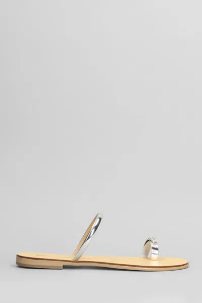 NICOLAS LAINAS NICOLAS LAINAS FLATS