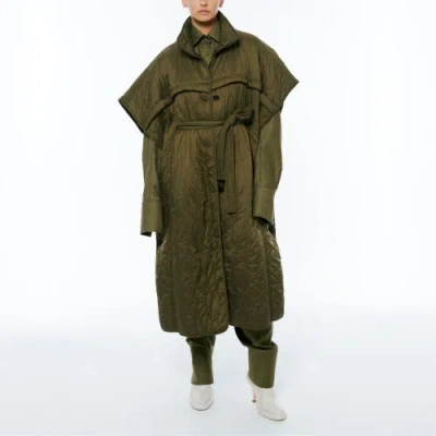 Nicole Benefield Portfolio Quilted Cape In Green