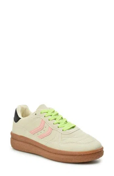 Nicole Miller Low Top Crepe Sole Sneaker In White Pink Black