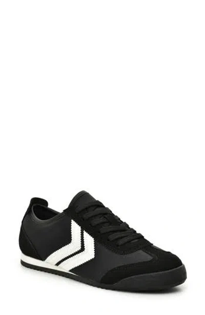 Nicole Miller Low Top Sport Sneaker In Black White