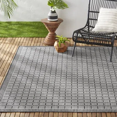 Nicole Miller New York Patio Country Luna Contemporary Geometric Indoor/outdoor Area Rug, Black/gray In Black,gray