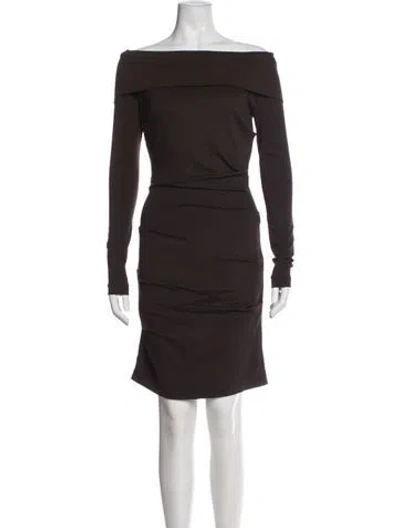 Pre-owned Nicole Miller Off-the-shoulder Knee-length Dress In Brown