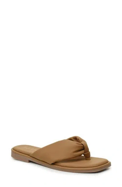 Nicole Miller Puffy Thong Sandal In Dark Sand