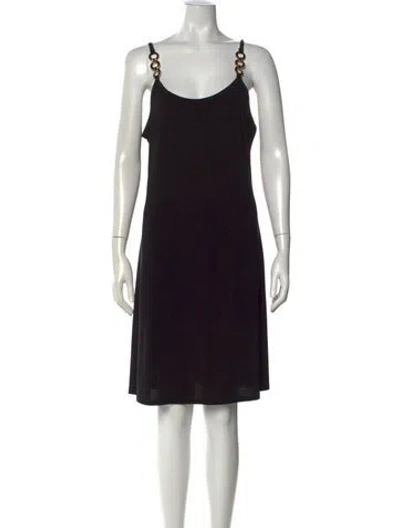 Pre-owned Nicole Miller Scoop Neck Knee-length Dress In Black