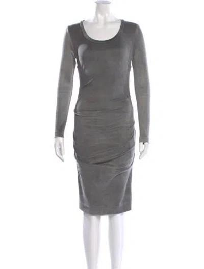 Pre-owned Nicole Miller Scoop Neck Knee-length Dress In Gray