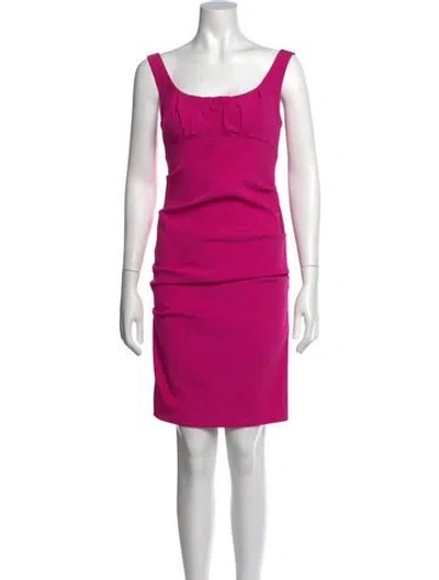Pre-owned Nicole Miller Scoop Neck Knee-length Dress In Pink