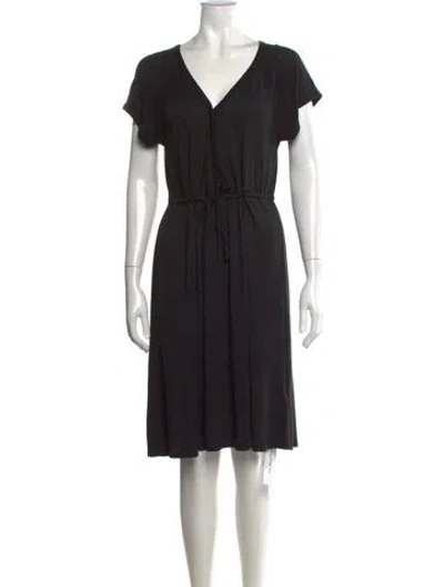 Pre-owned Nicole Miller V-neck Knee-length Dress In Black