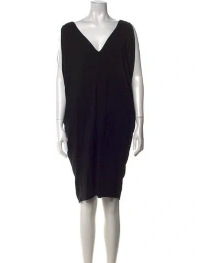 Pre-owned Nicole Miller V-neck Knee-length Dress In Black