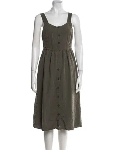 Pre-owned Nicole Miller V-neck Midi Length Dress In Green