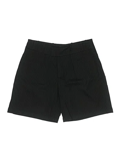Niihai Shorts In Black
