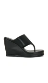 Niihai Spring Wedge In Black