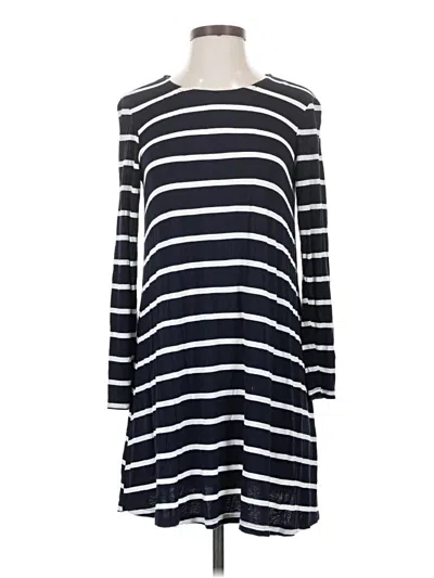 Pre-owned Nik And Nash 3/4 Sleeve T-shirt In Blue