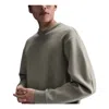 Nike Men's 24.7 Impossiblysoft Dri-fit Crew In Green