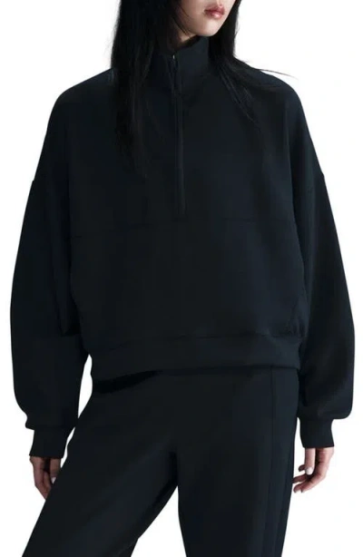 Nike 24.7 Impossiblysoft Dri-fit Oversize Half Zip Top In Black