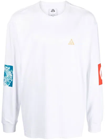 Nike In White