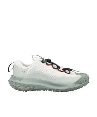 Nike Acg Mountain Fly 2 Low Gore-tex Sneakers In Gray