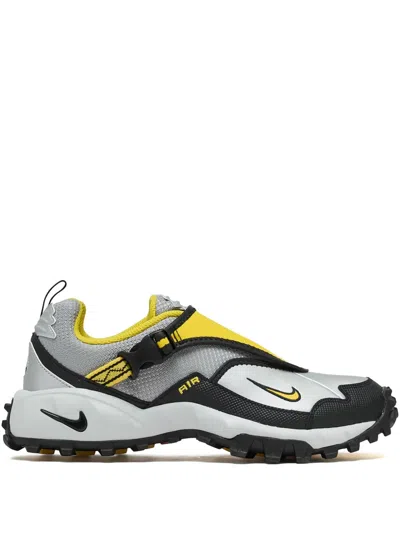 NIKE ACG PHASSAD "YELLOW ZEST/METALLIC SILVER" SNEAKERS