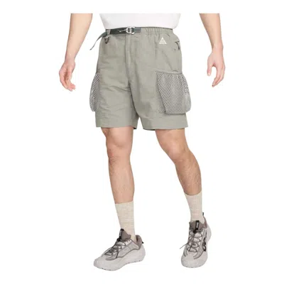 Nike Acg Snowgrass Cargo Shorts (asia Sizing) 'grey' In Gray