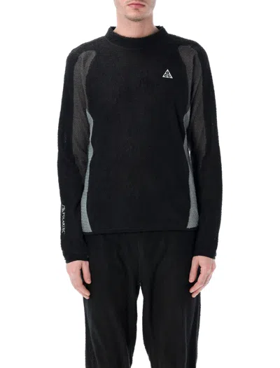 Nike Acg Wolf Tree Crewneck Sweater In Black