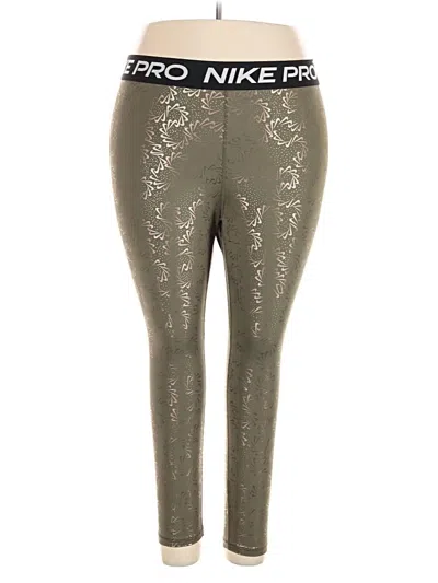 Pre-owned Nike Active Pants In Green