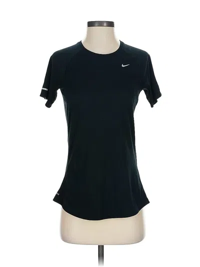 Pre-owned Nike Active T-shirt In Black