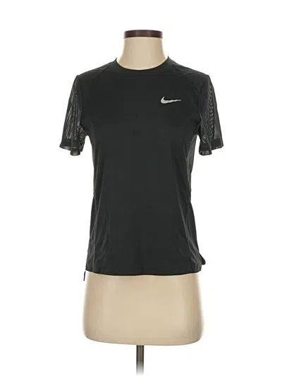 Pre-owned Nike Active T-shirt In Black