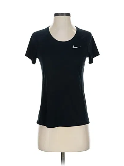 Pre-owned Nike Active T-shirt In Black