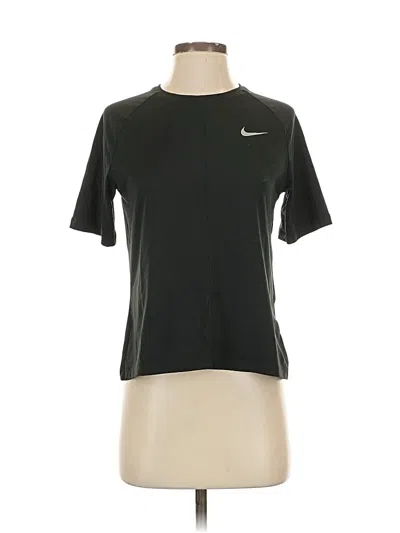 Pre-owned Nike Active T-shirt In Black