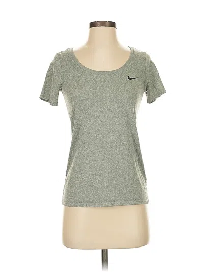 Pre-owned Nike Active T-shirt In Gray