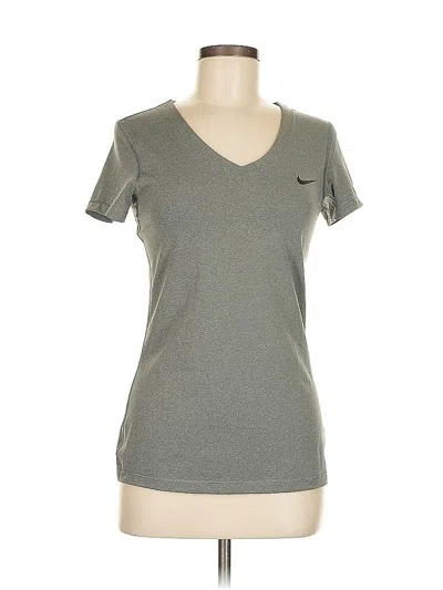 Pre-owned Nike Active T-shirt In Gray