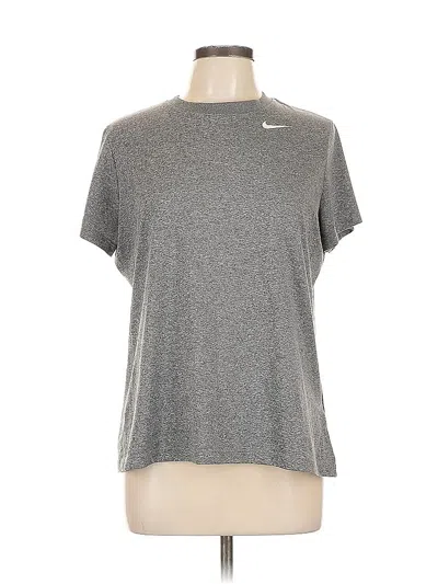 Pre-owned Nike Active T-shirt In Gray