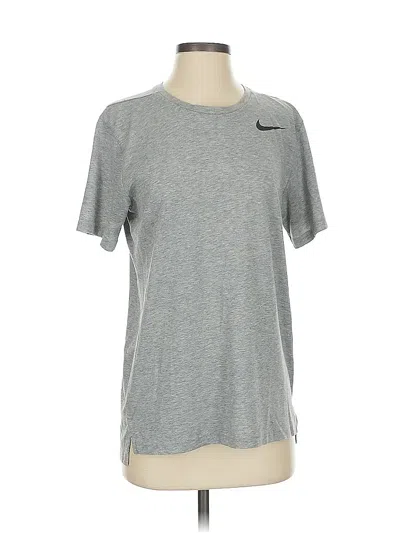 Pre-owned Nike Active T-shirt In Gray